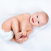 Visita Pediatra + 6 Vacunas para niños menores de 18 meses